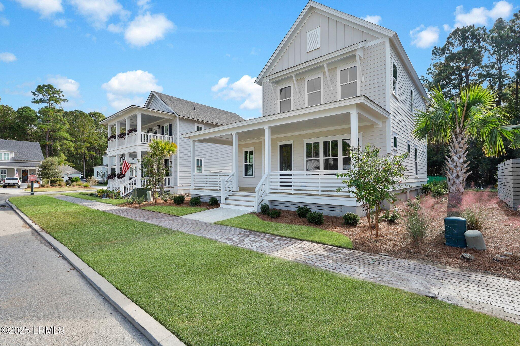 34 Pondhawk Road