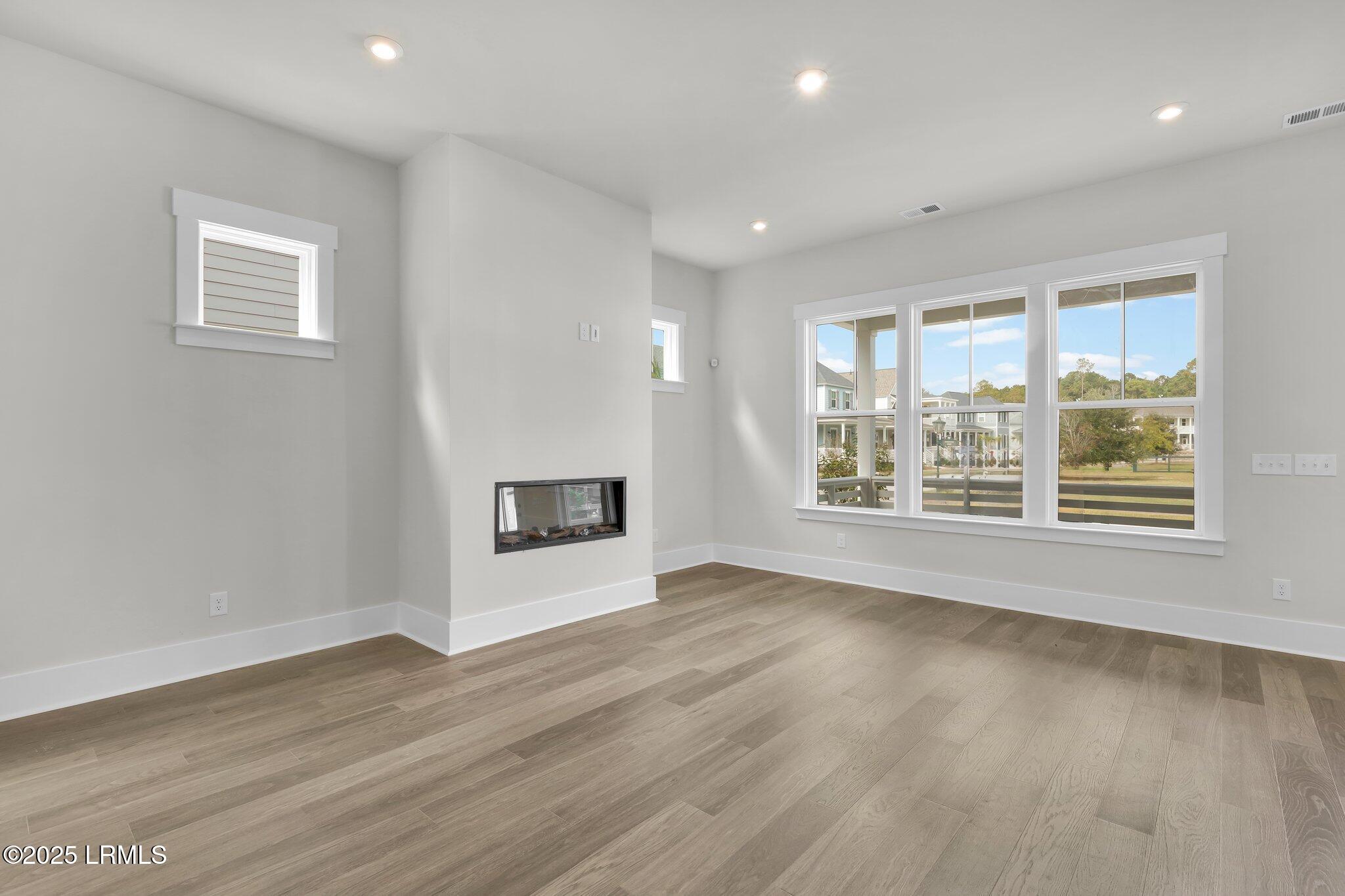 34 Pondhawk Road
