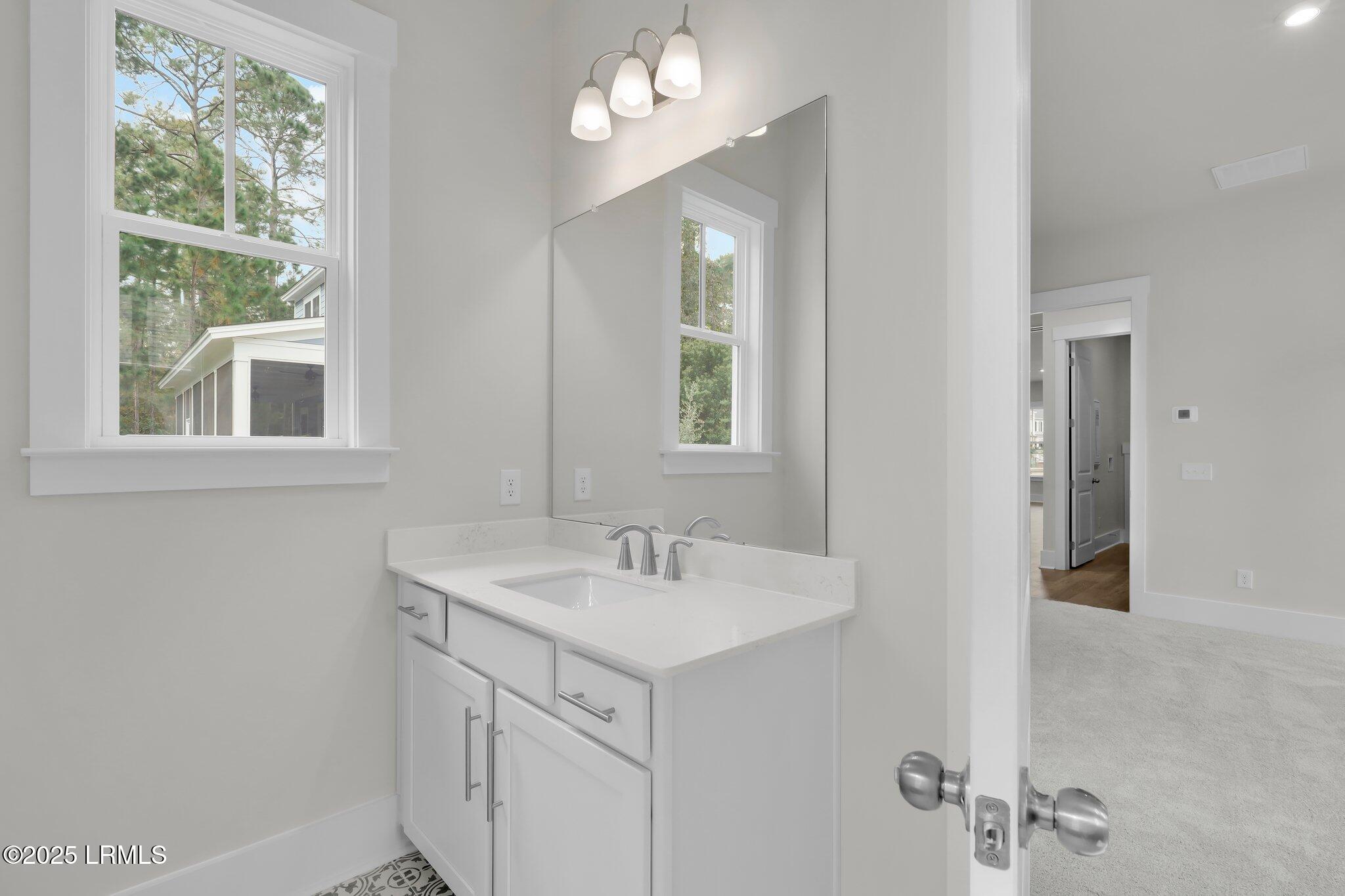 34 Pondhawk Road