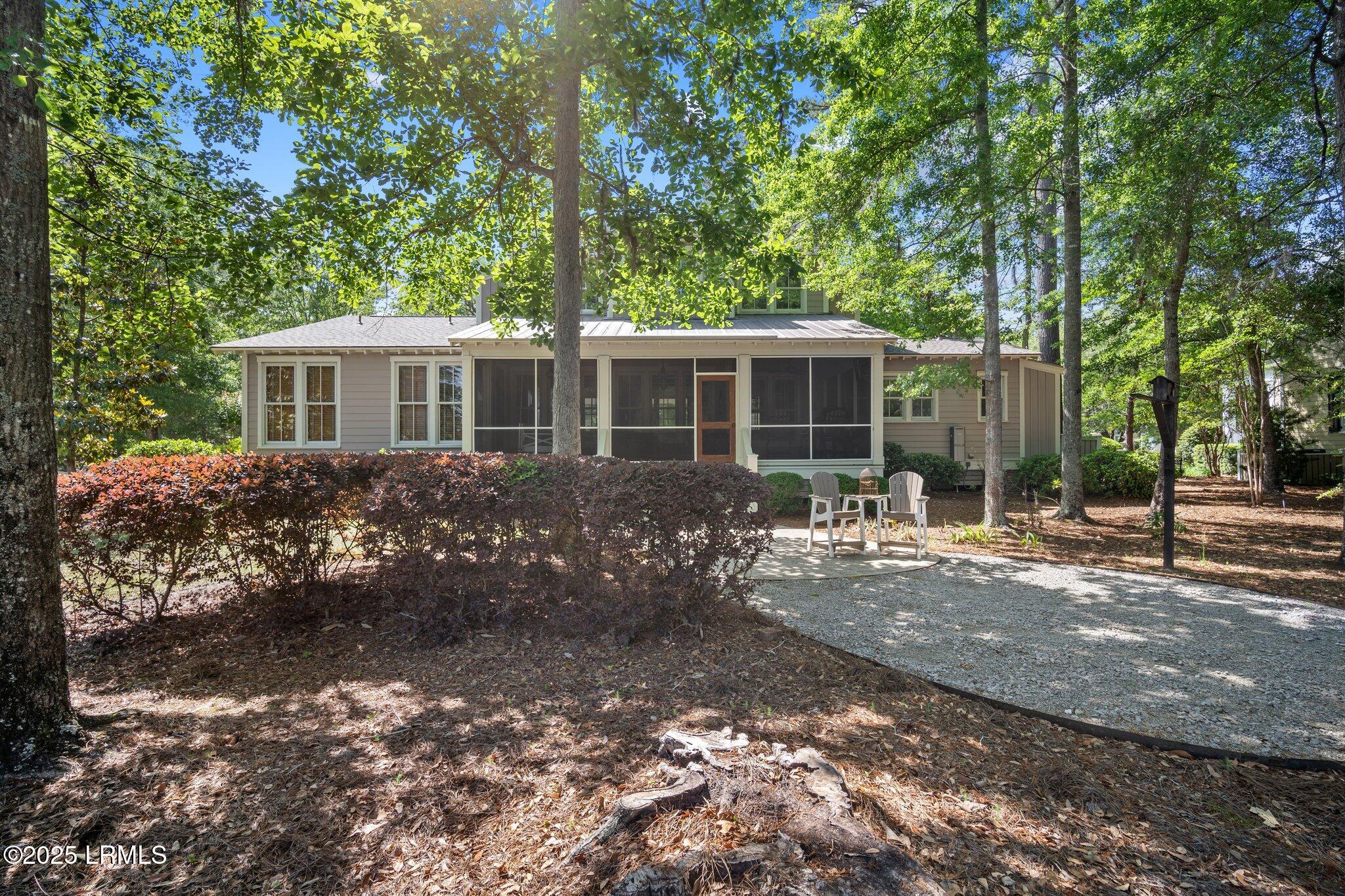 14 Oldfield Village Road