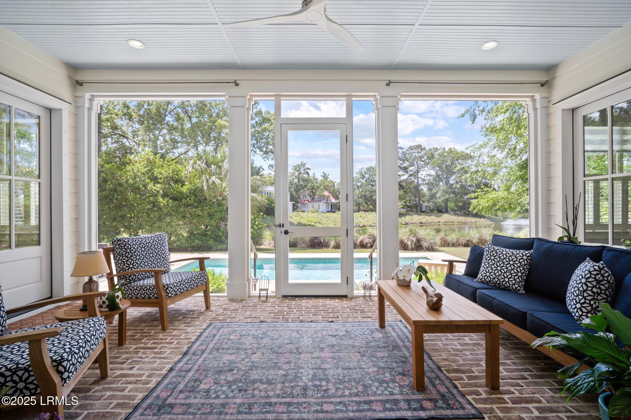 5 Old Oak Road