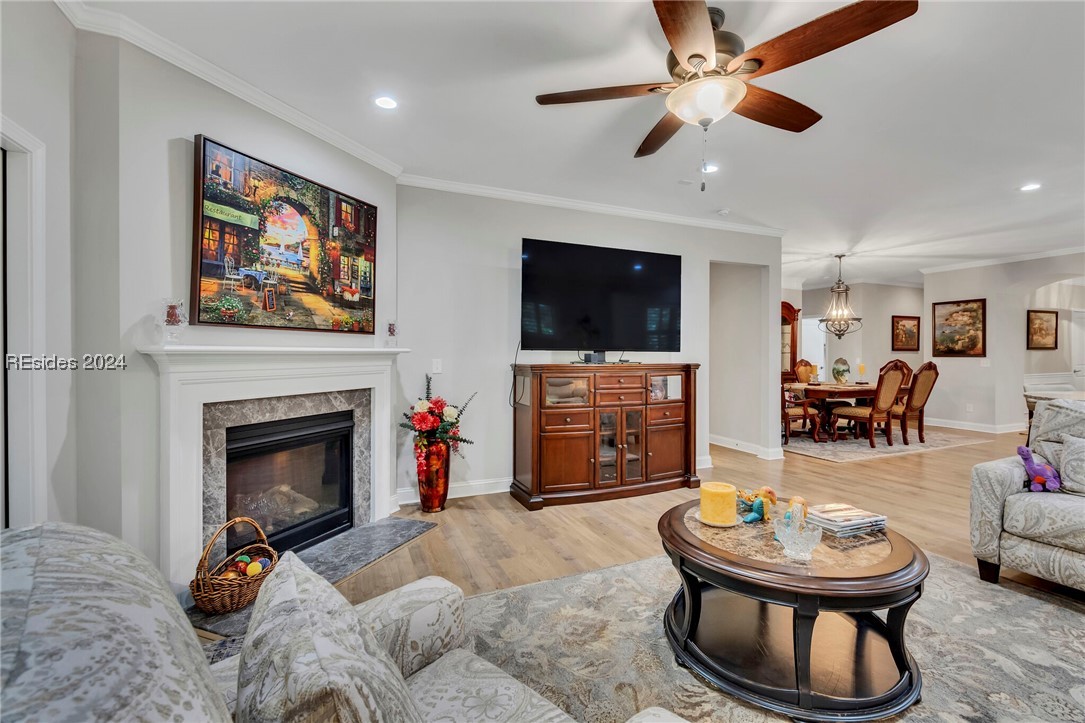 82 Groveview Avenue
