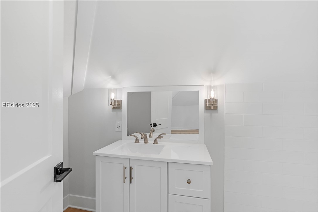 49 Oldfield Village Road