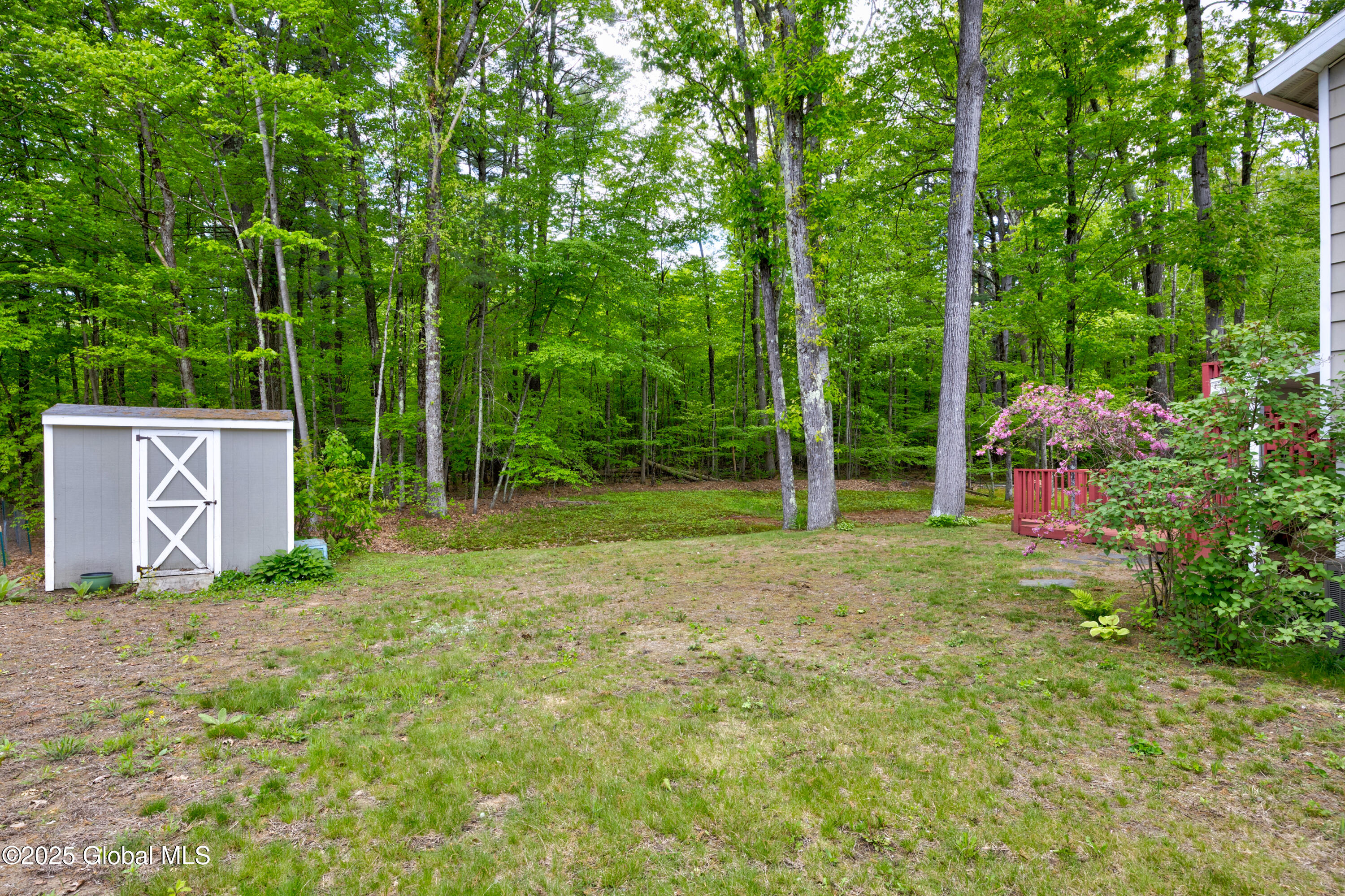 25 Lamplighter Lane Lane