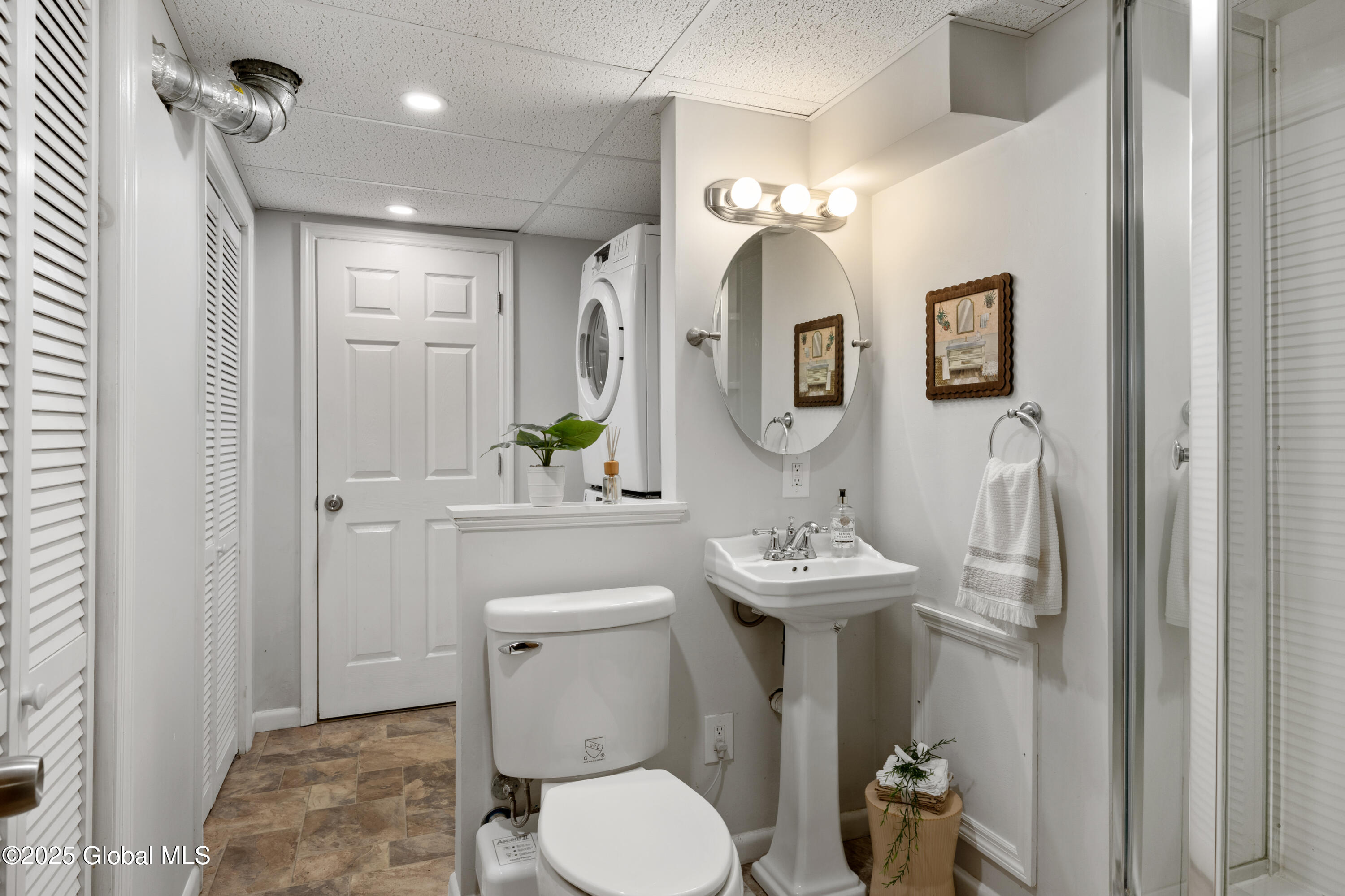25 Lamplighter Lane Lane