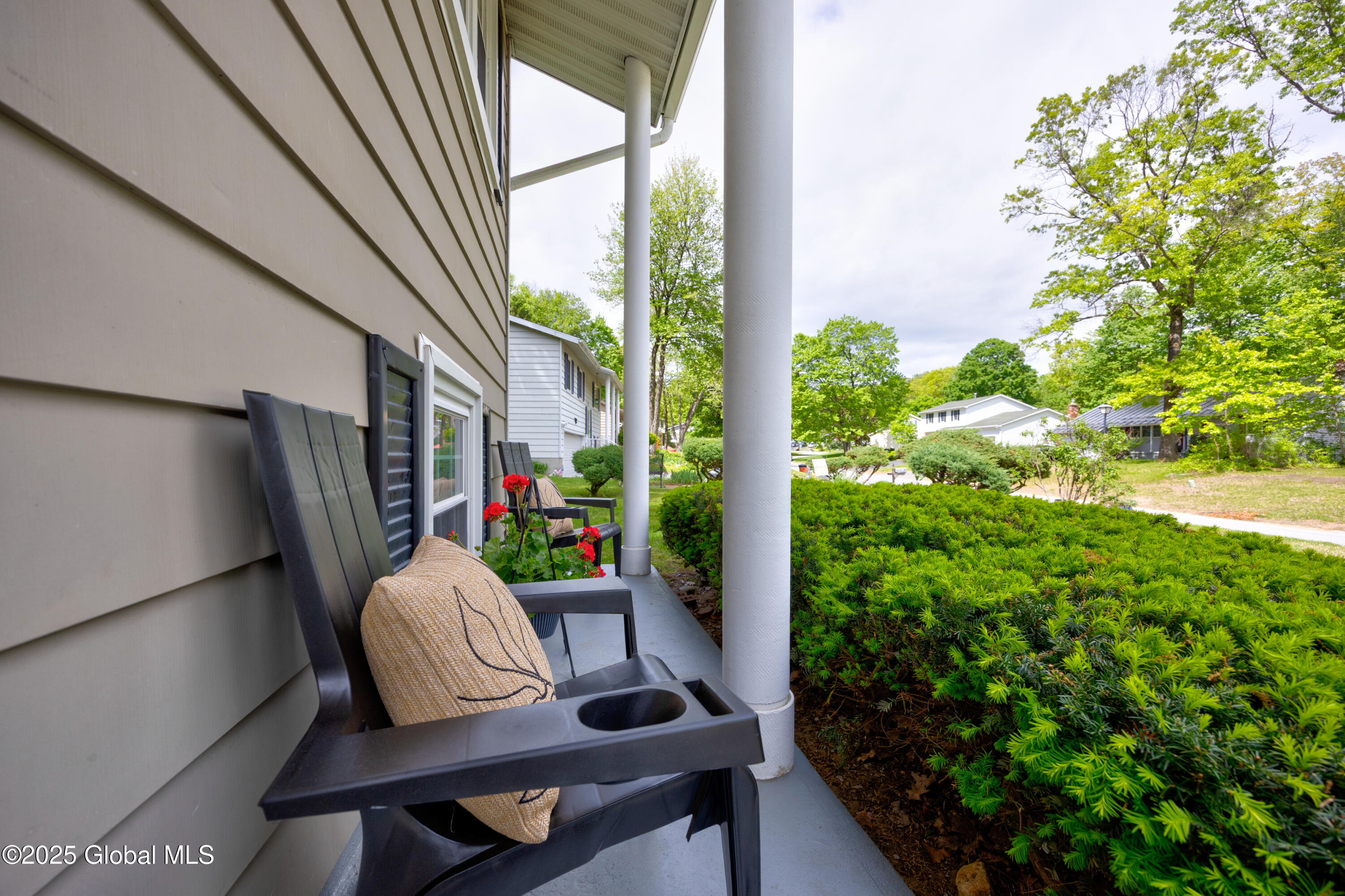 25 Lamplighter Lane Lane