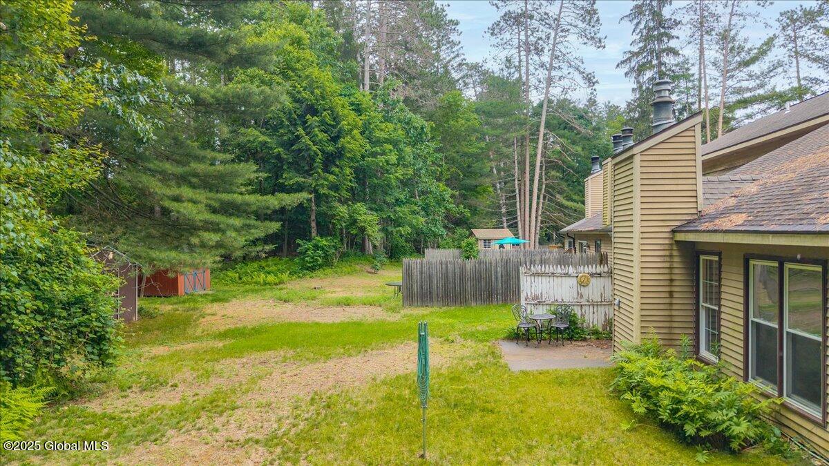 16 Whispering Pines Road
