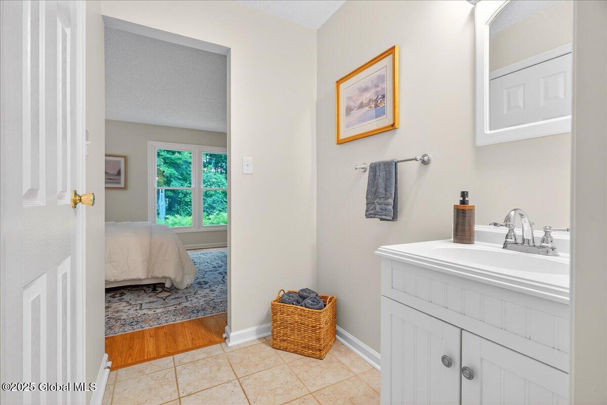 16 Whispering Pines Road