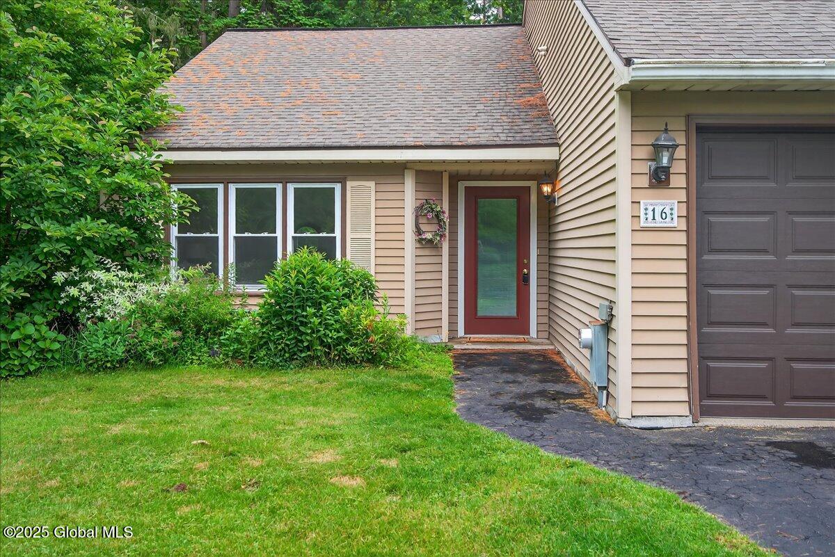 16 Whispering Pines Road