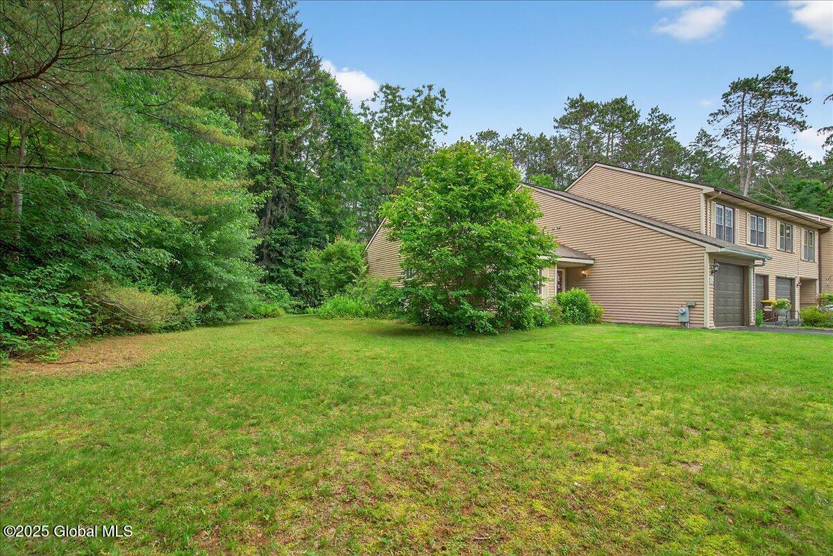 16 Whispering Pines Road