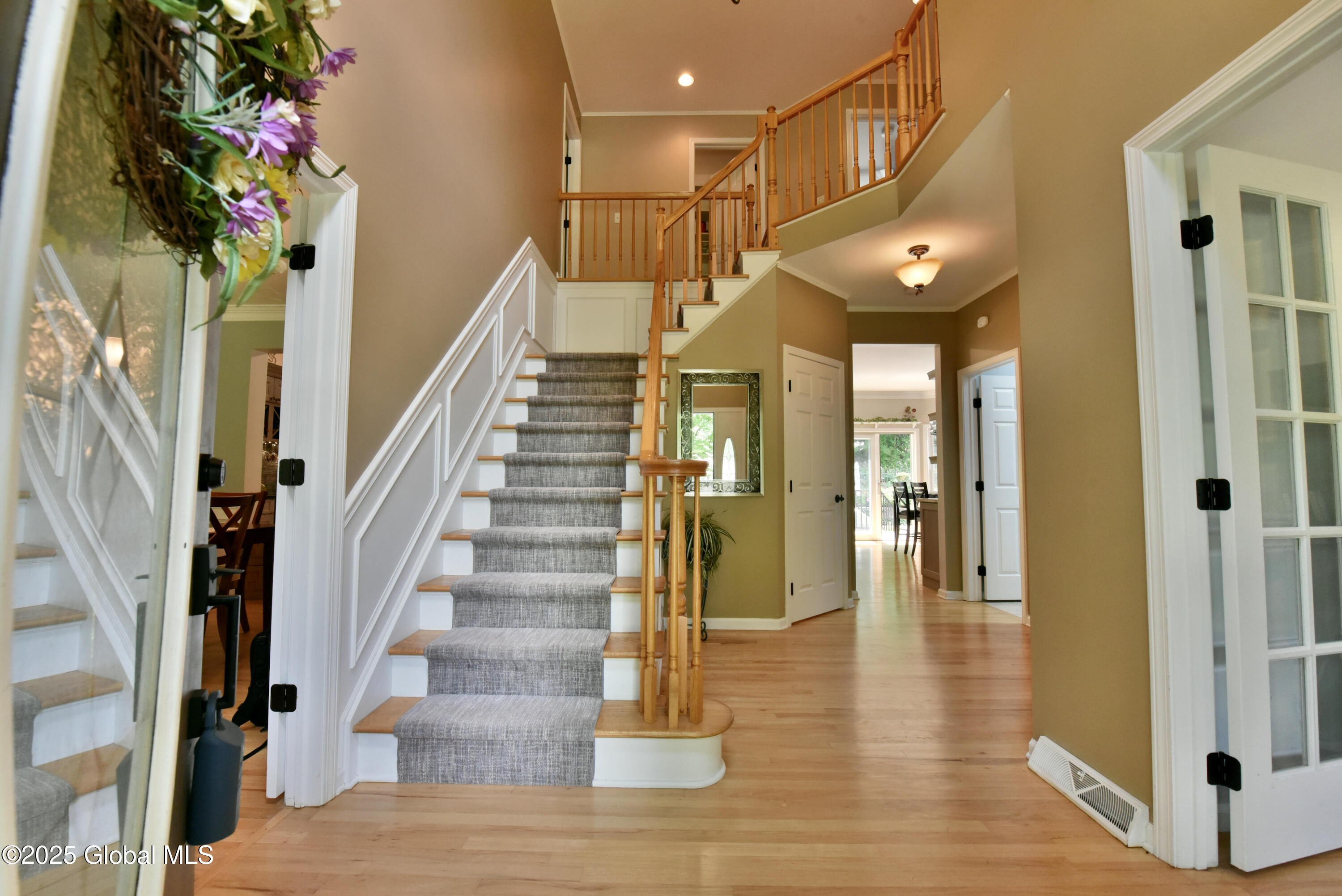 43 Leonardo Drive
