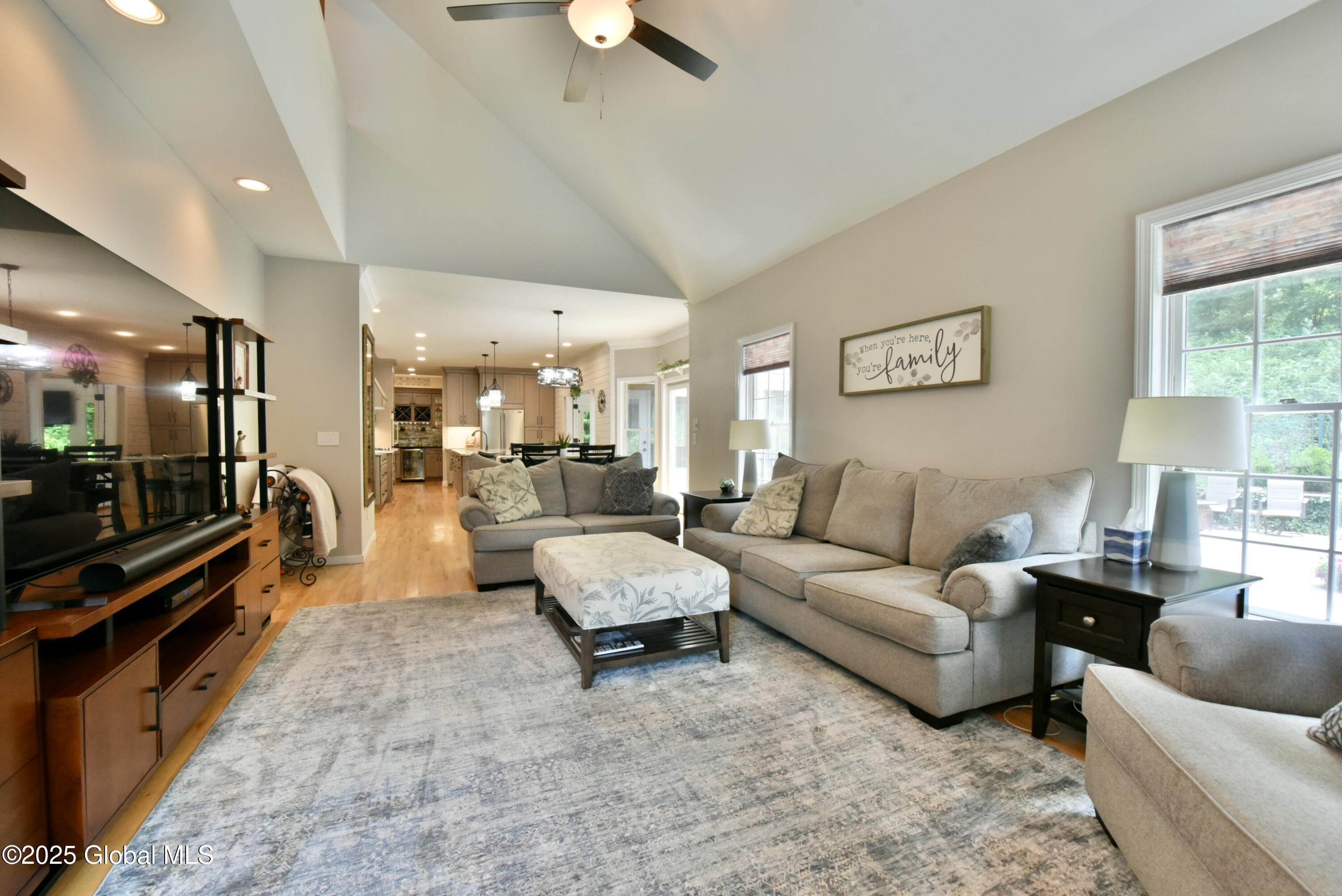 43 Leonardo Drive