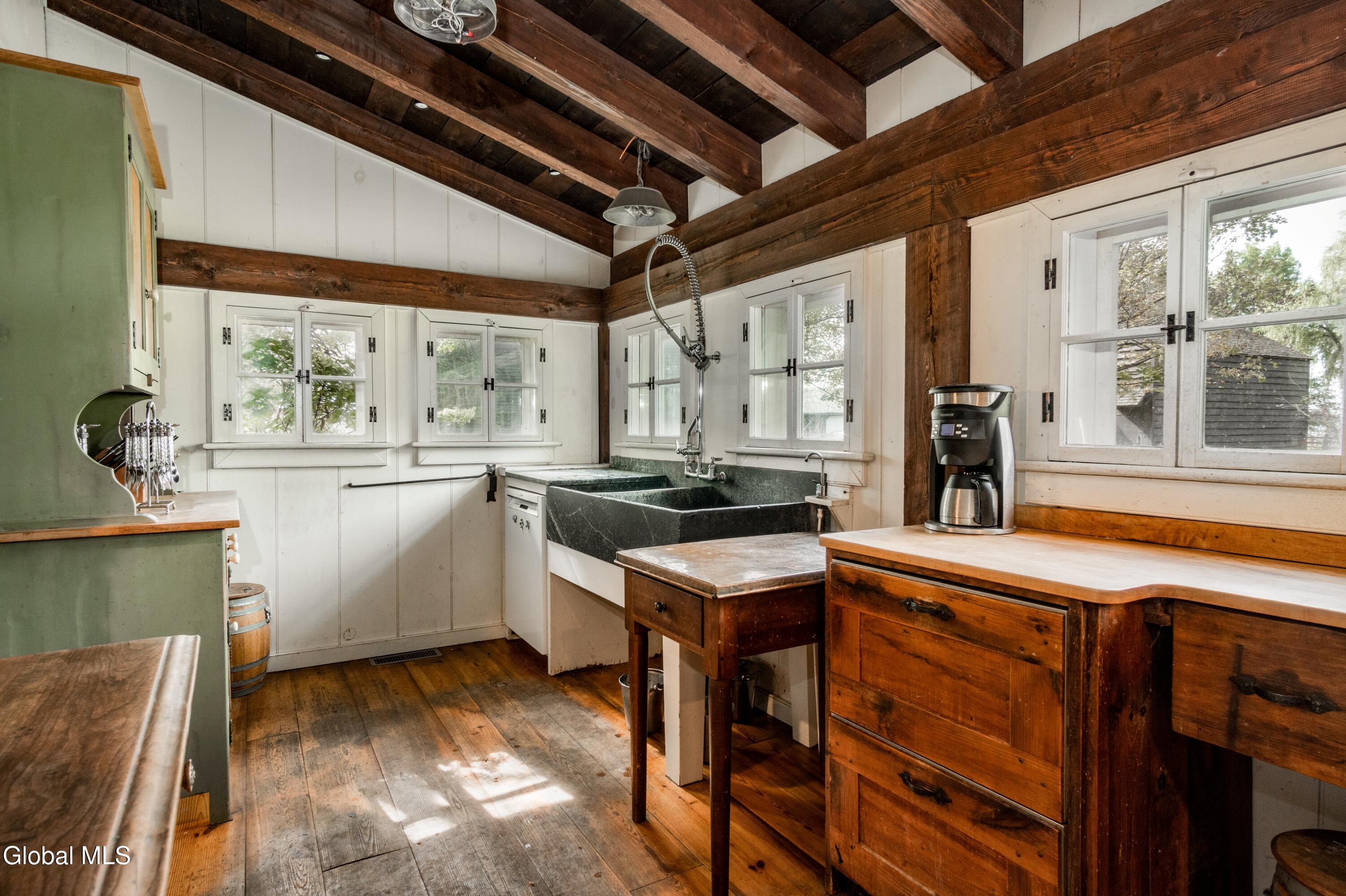 844 Hickory Hill Road