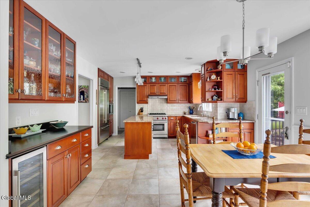 2124 Scotch Ridge Road