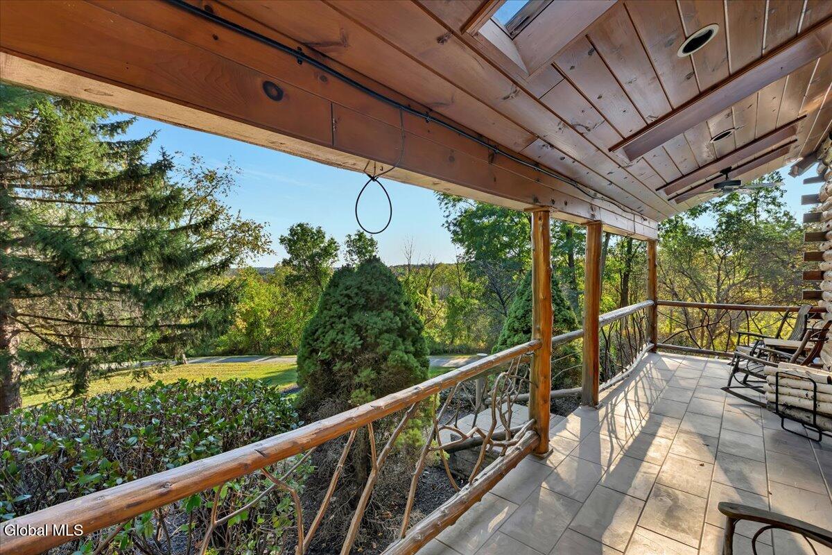 10 Springbrook Road