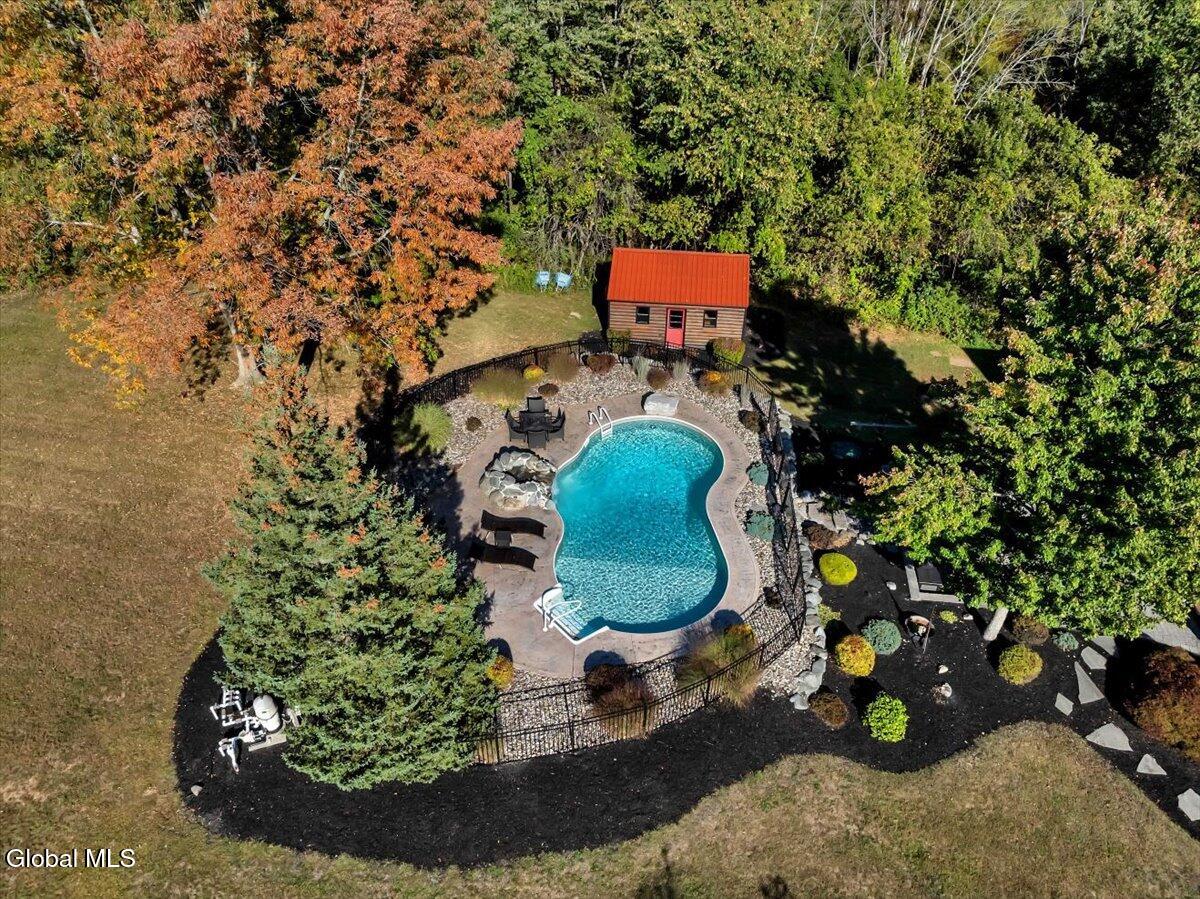 10 Springbrook Road