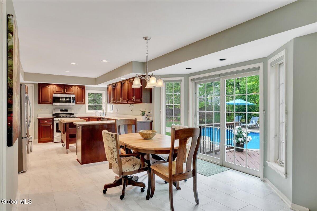 33 Longkill Road