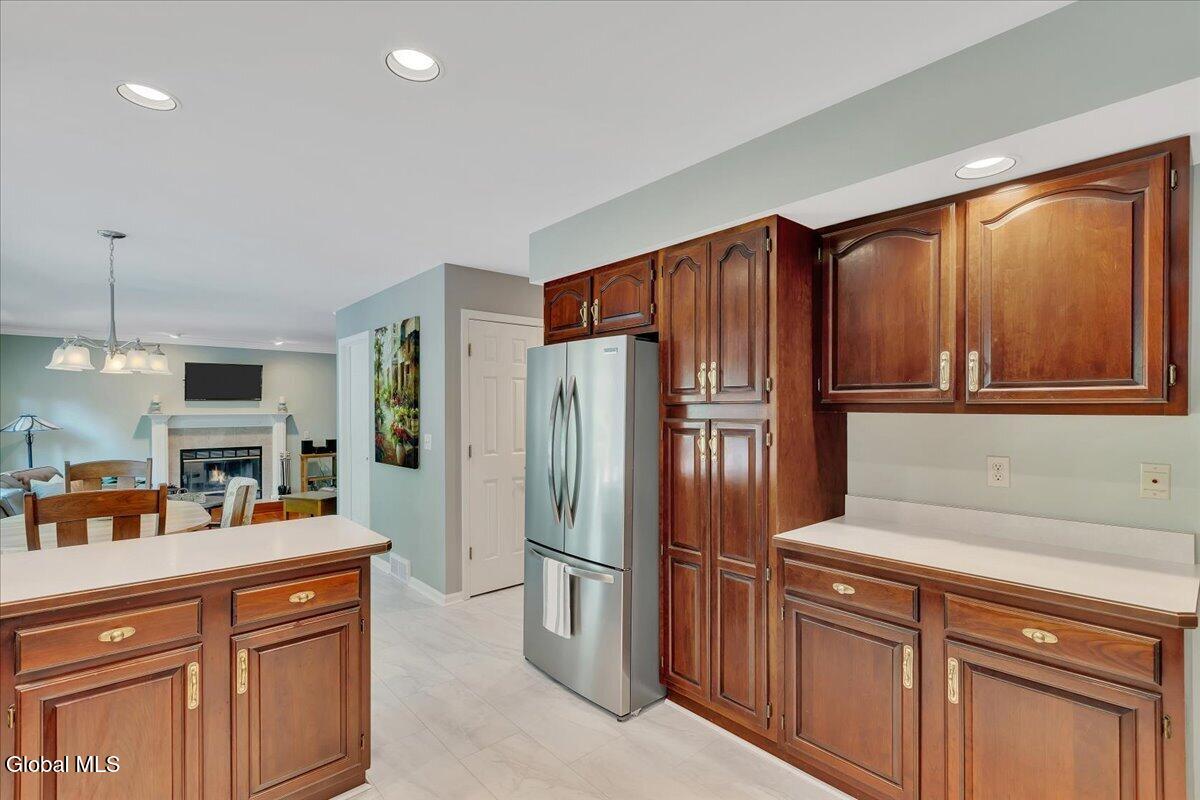 33 Longkill Road