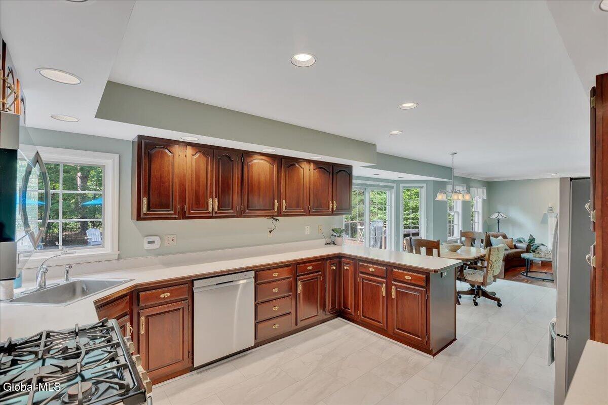 33 Longkill Road