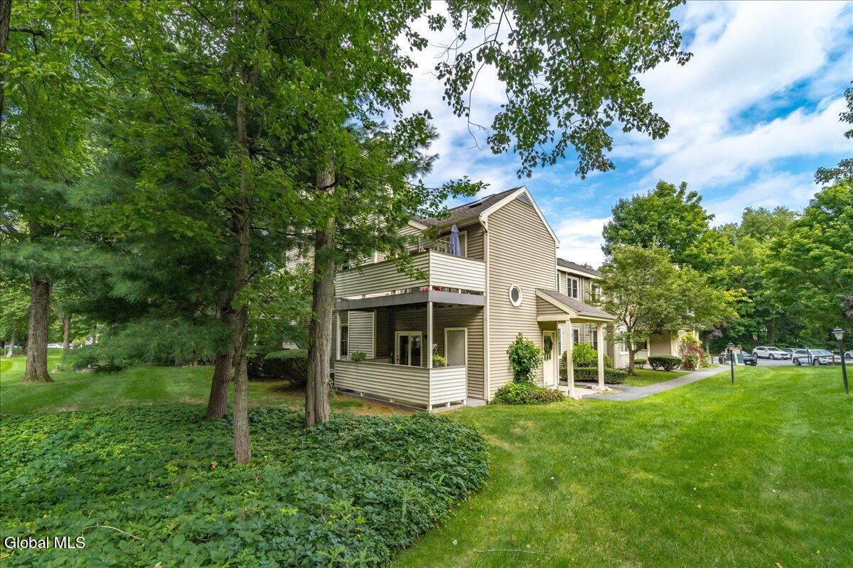 218 Monmouth Way