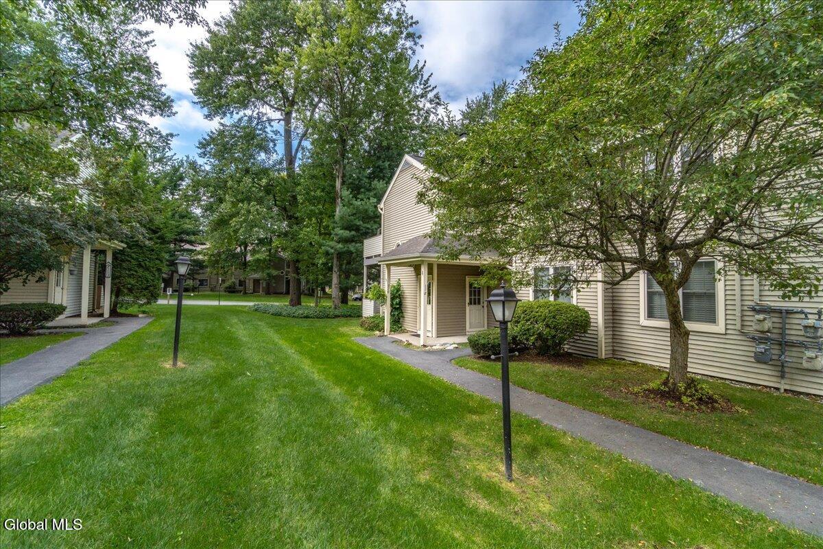 218 Monmouth Way