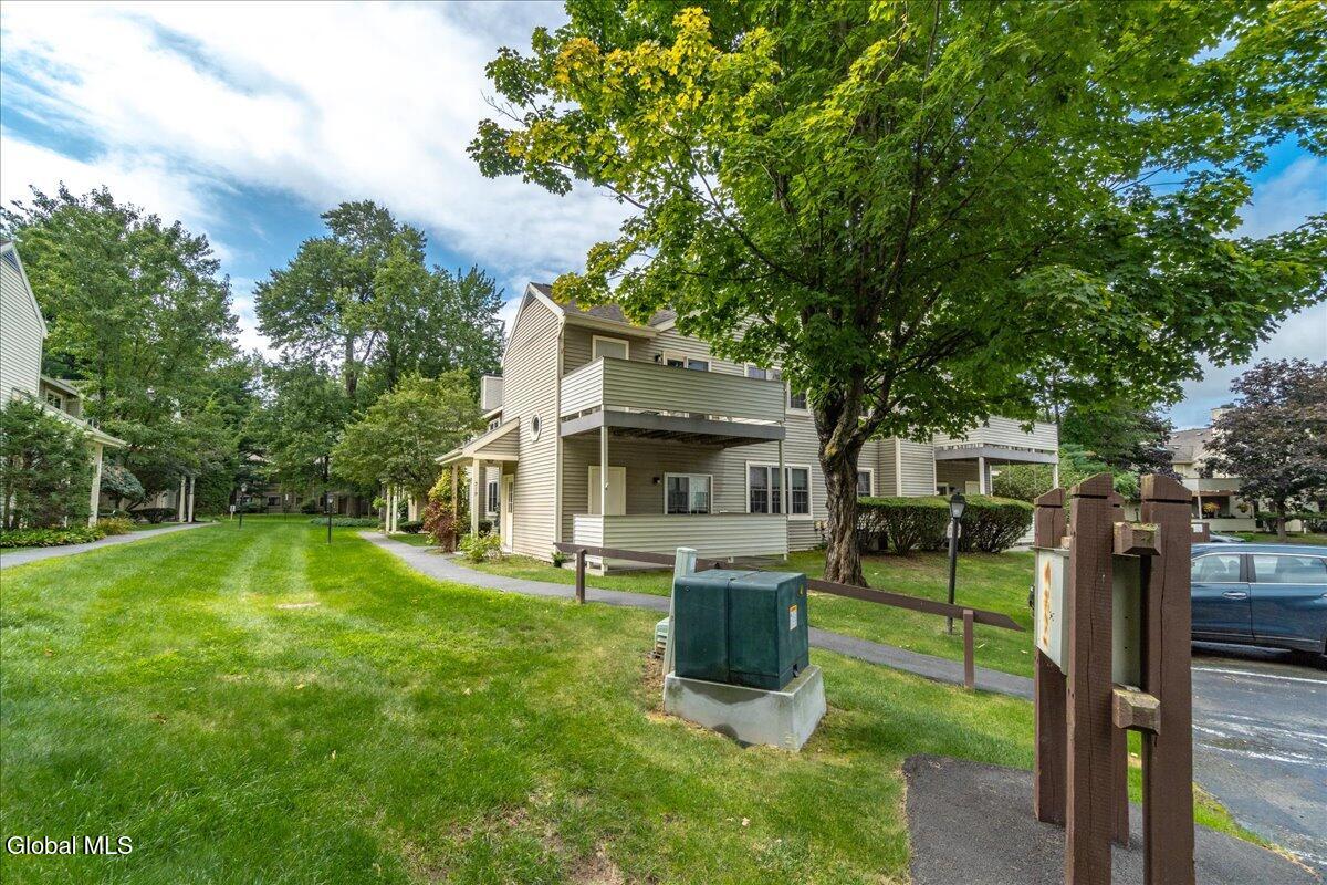 218 Monmouth Way
