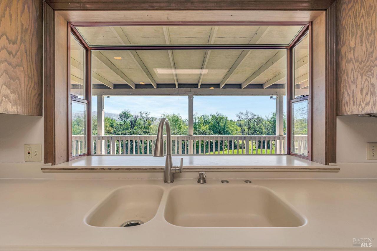 5660 Old Redwood Hwy