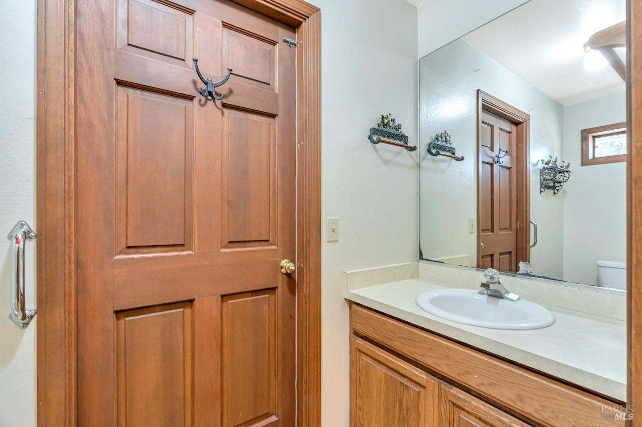 5660 Old Redwood Hwy