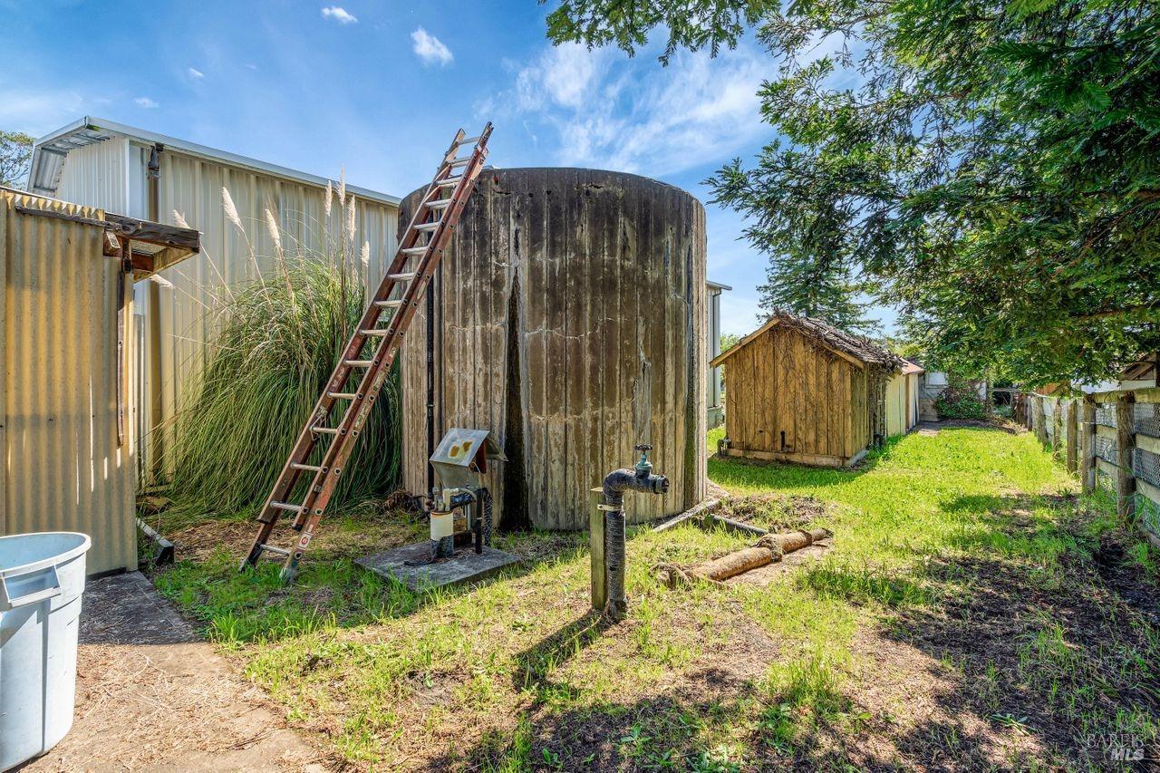 5660 Old Redwood Hwy