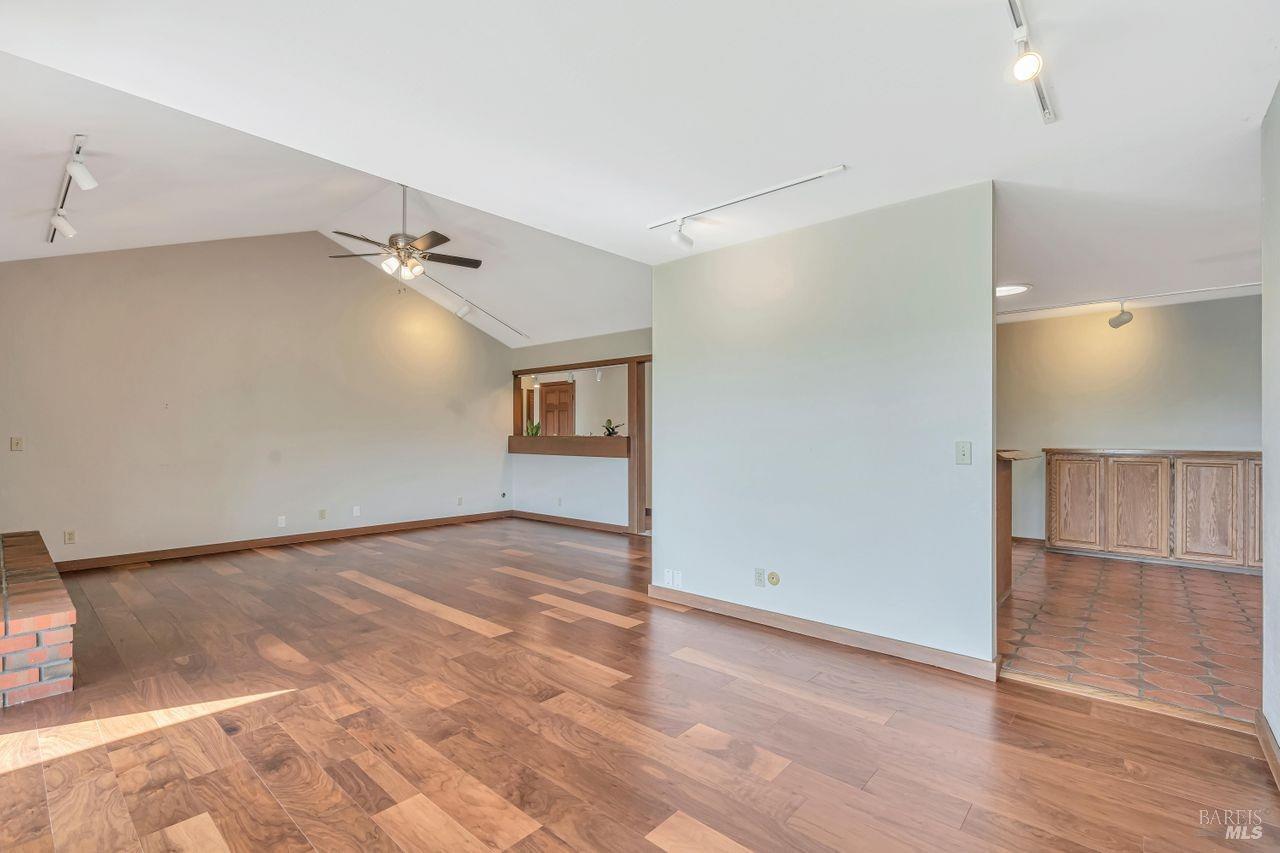 5660 Old Redwood Hwy