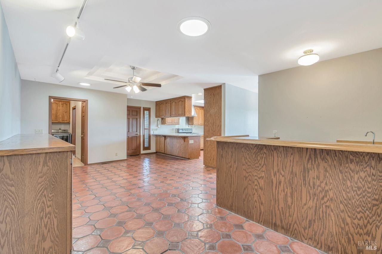 5660 Old Redwood Hwy