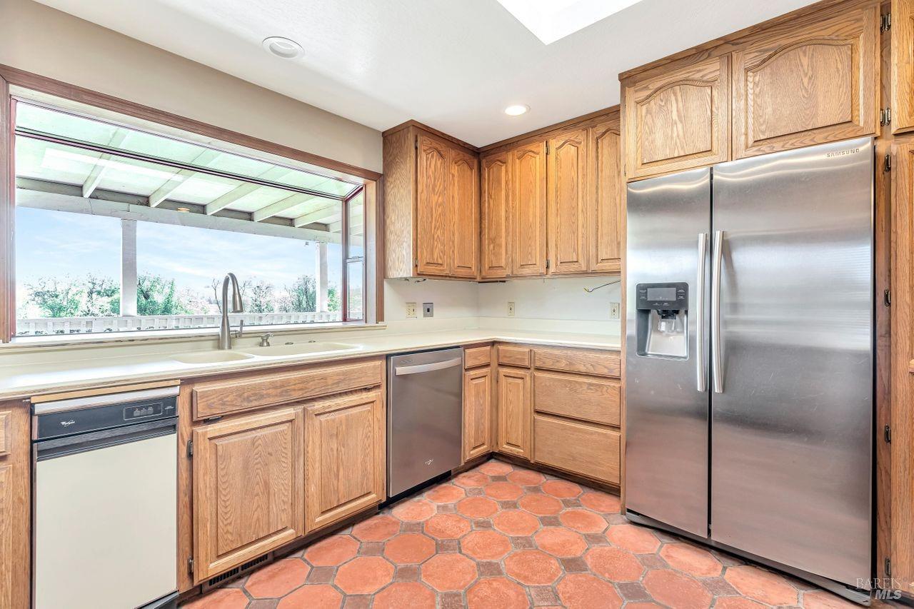 5660 Old Redwood Hwy