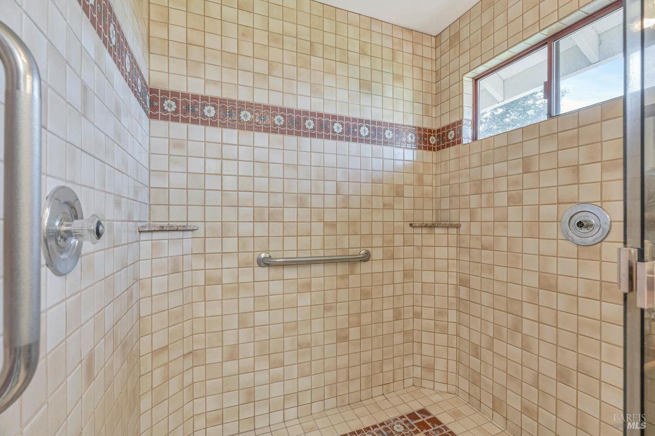 5660 Old Redwood Hwy