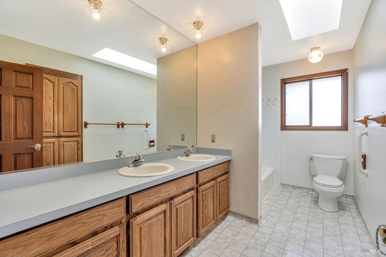 5660 Old Redwood Hwy