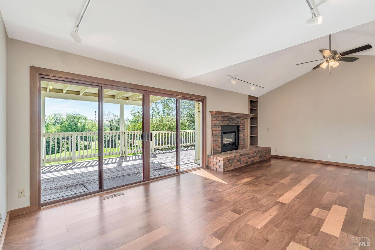 5660 Old Redwood Hwy