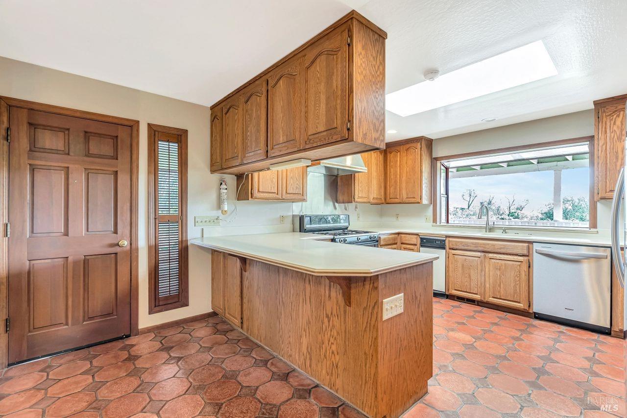 5660 Old Redwood Hwy