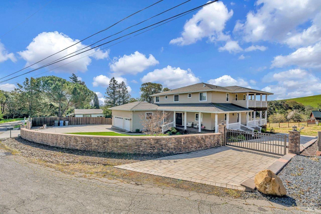1373 Westgate Ln