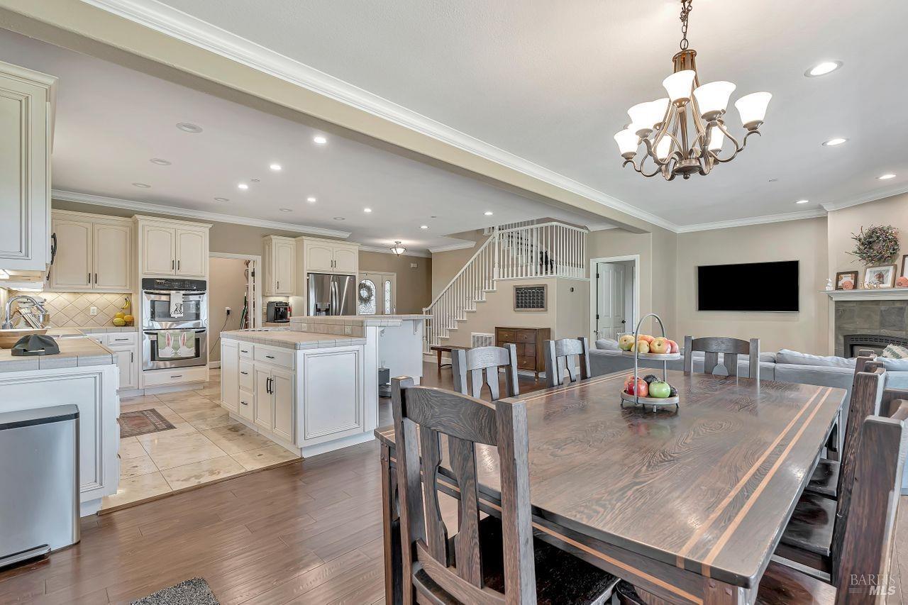 1373 Westgate Ln