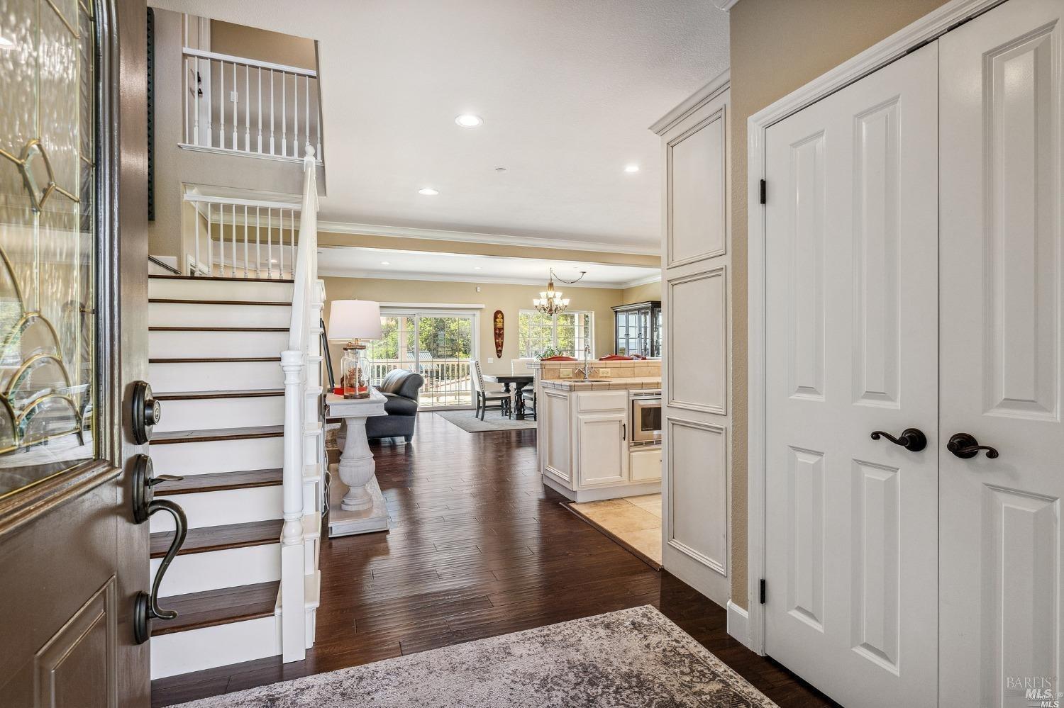 1373 Westgate Ln