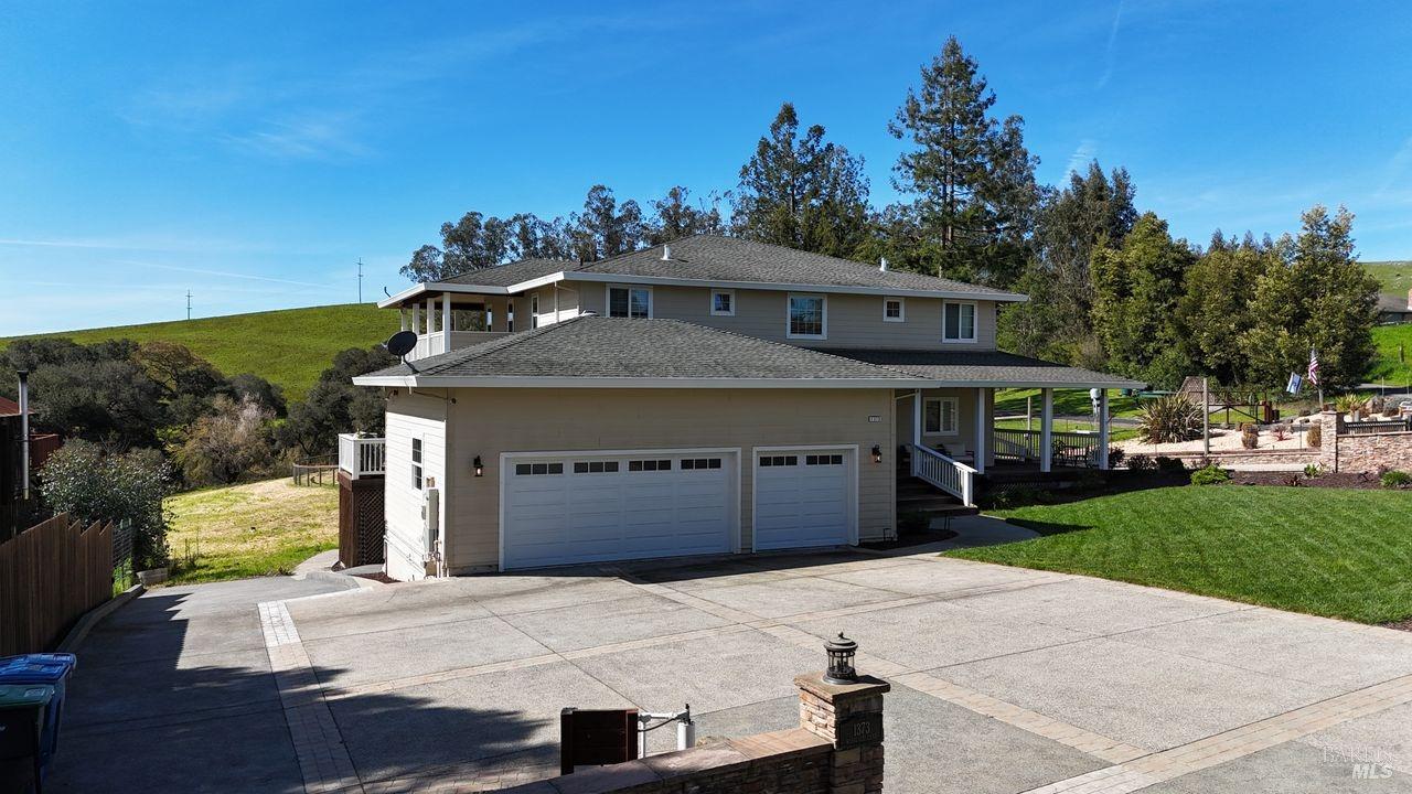 1373 Westgate Ln