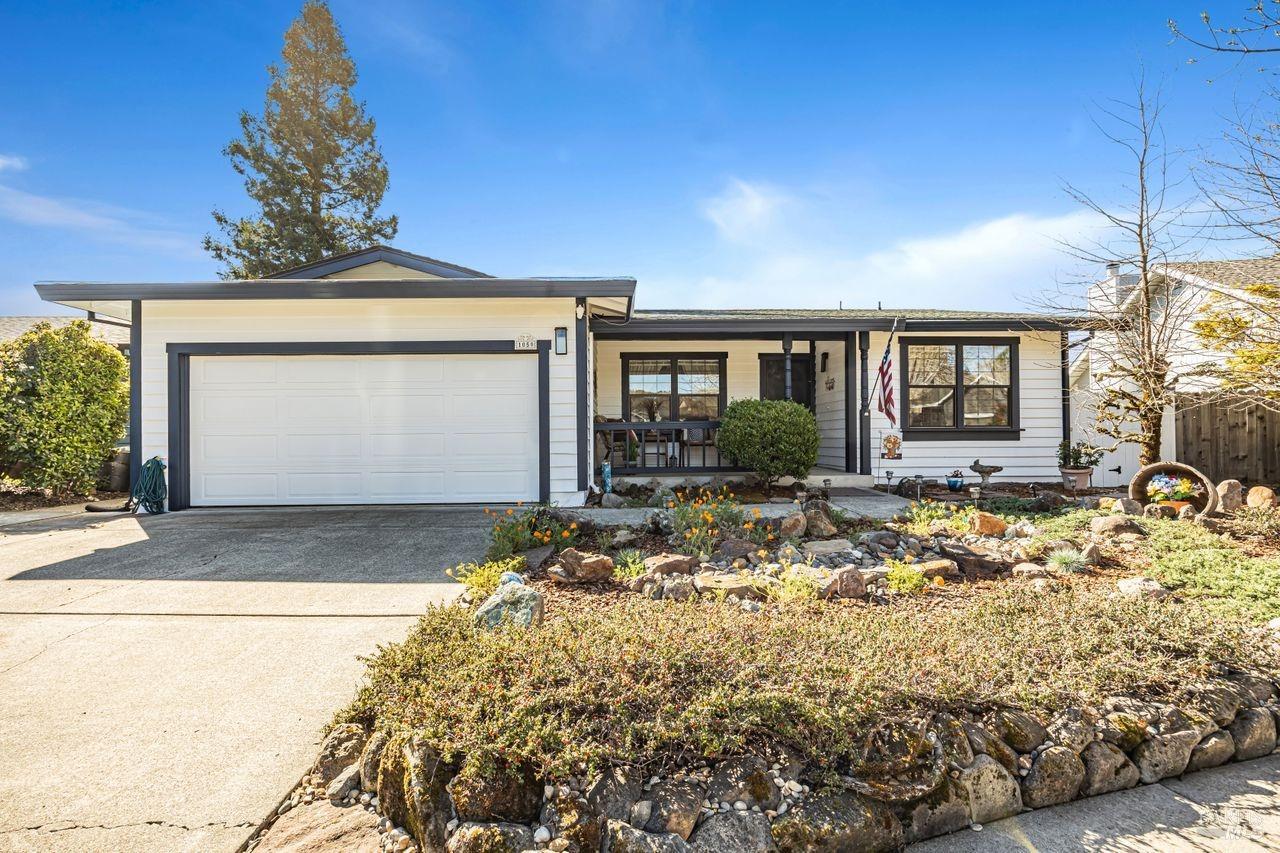 1059 Badger Ct