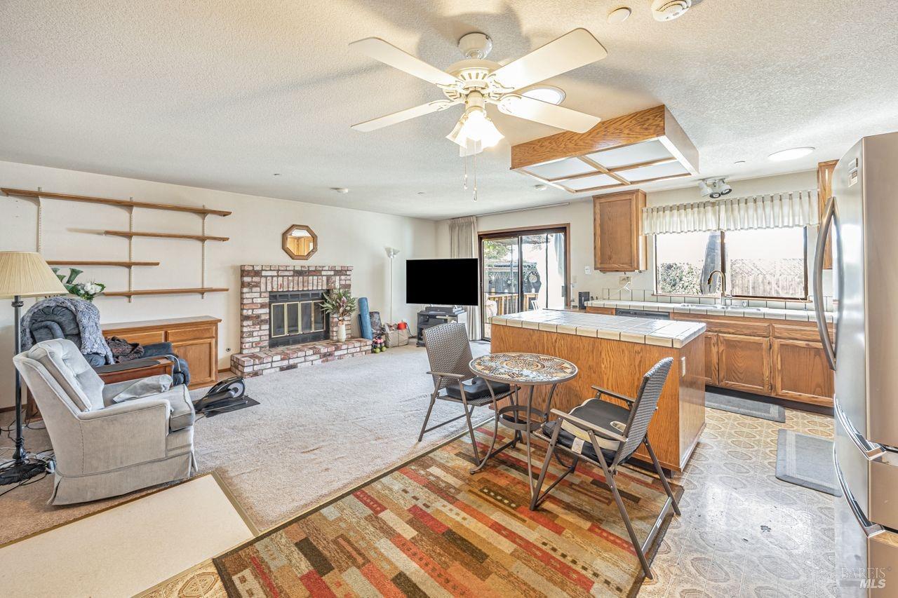 1059 Badger Ct