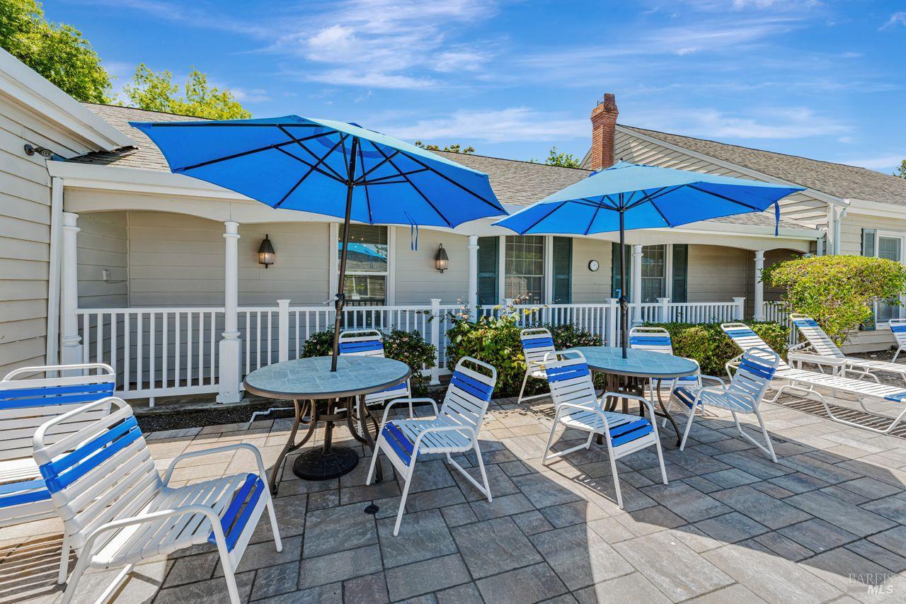 1955 Pinercrest Dr #227