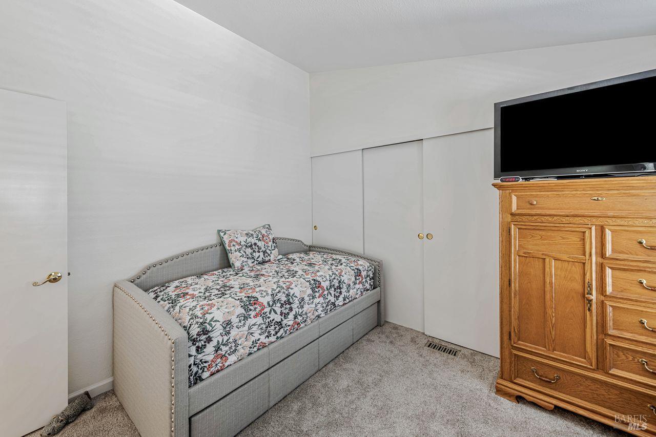 1955 Pinercrest Dr #227