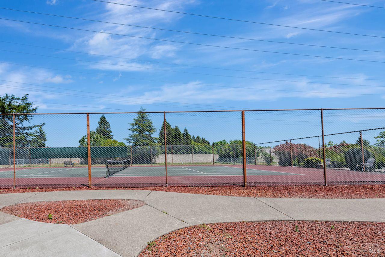 1955 Pinercrest Dr #227