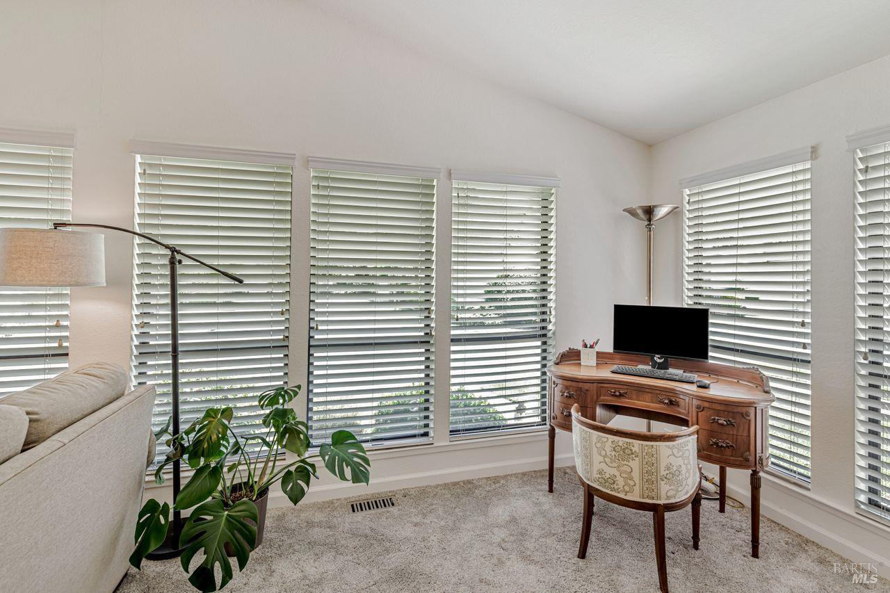 1955 Pinercrest Dr #227