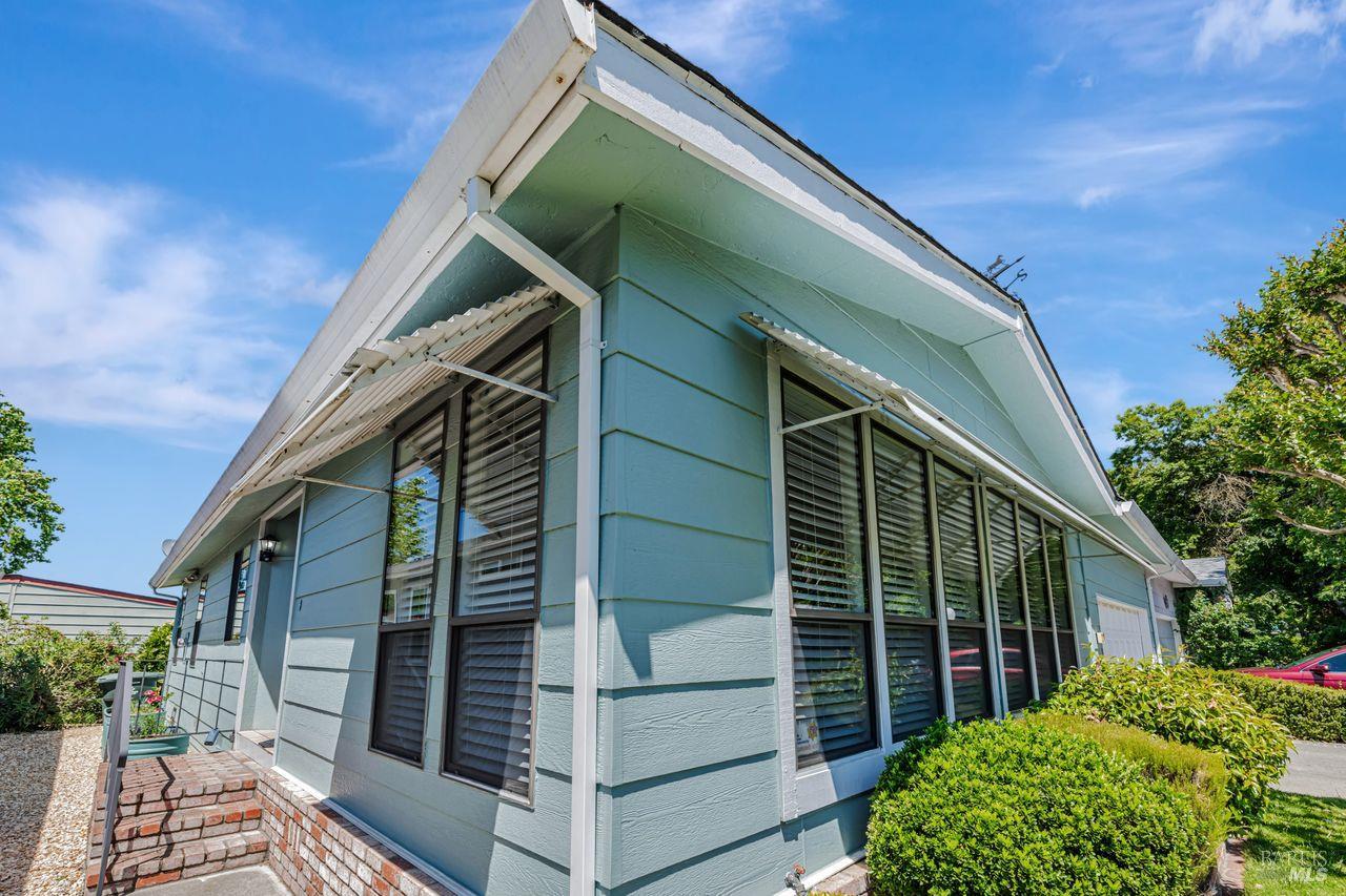 1955 Pinercrest Dr #227