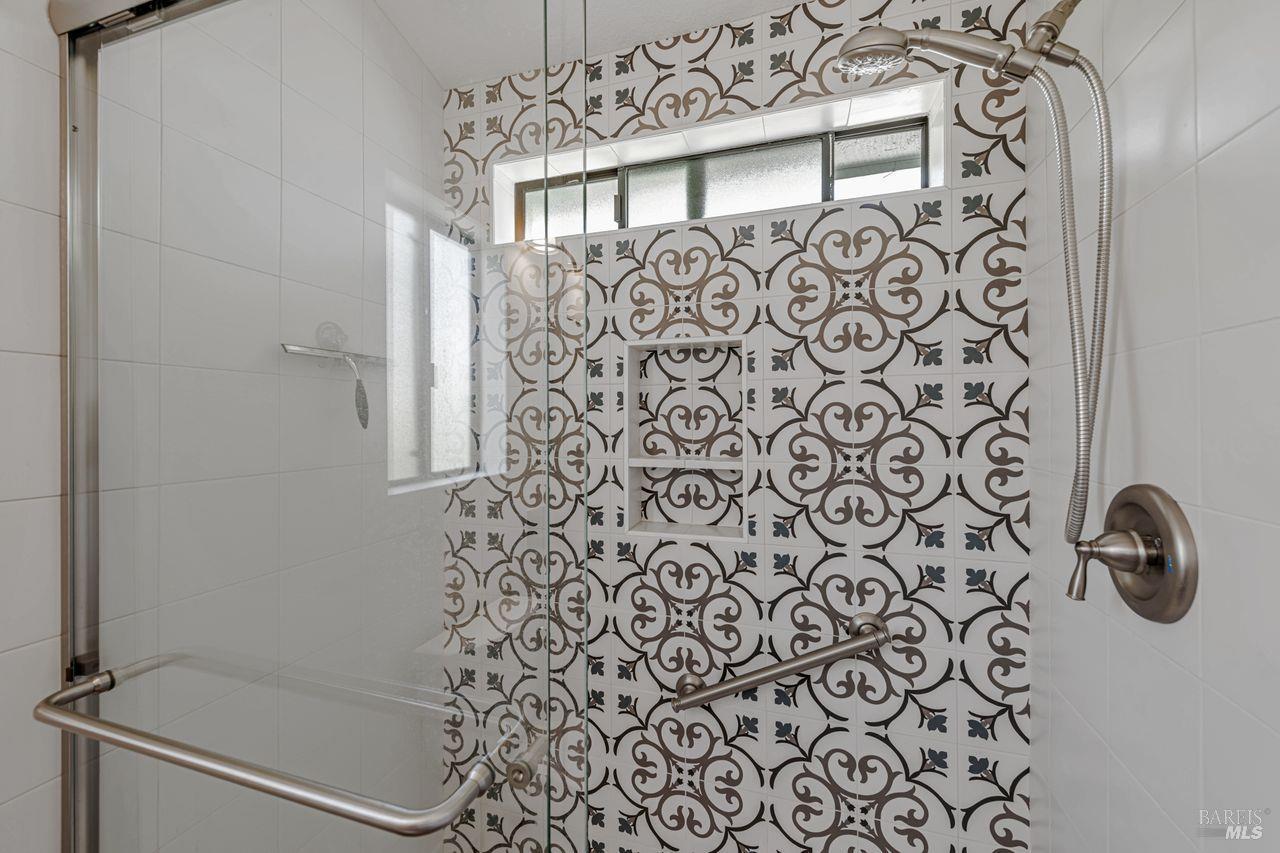 1955 Pinercrest Dr #227