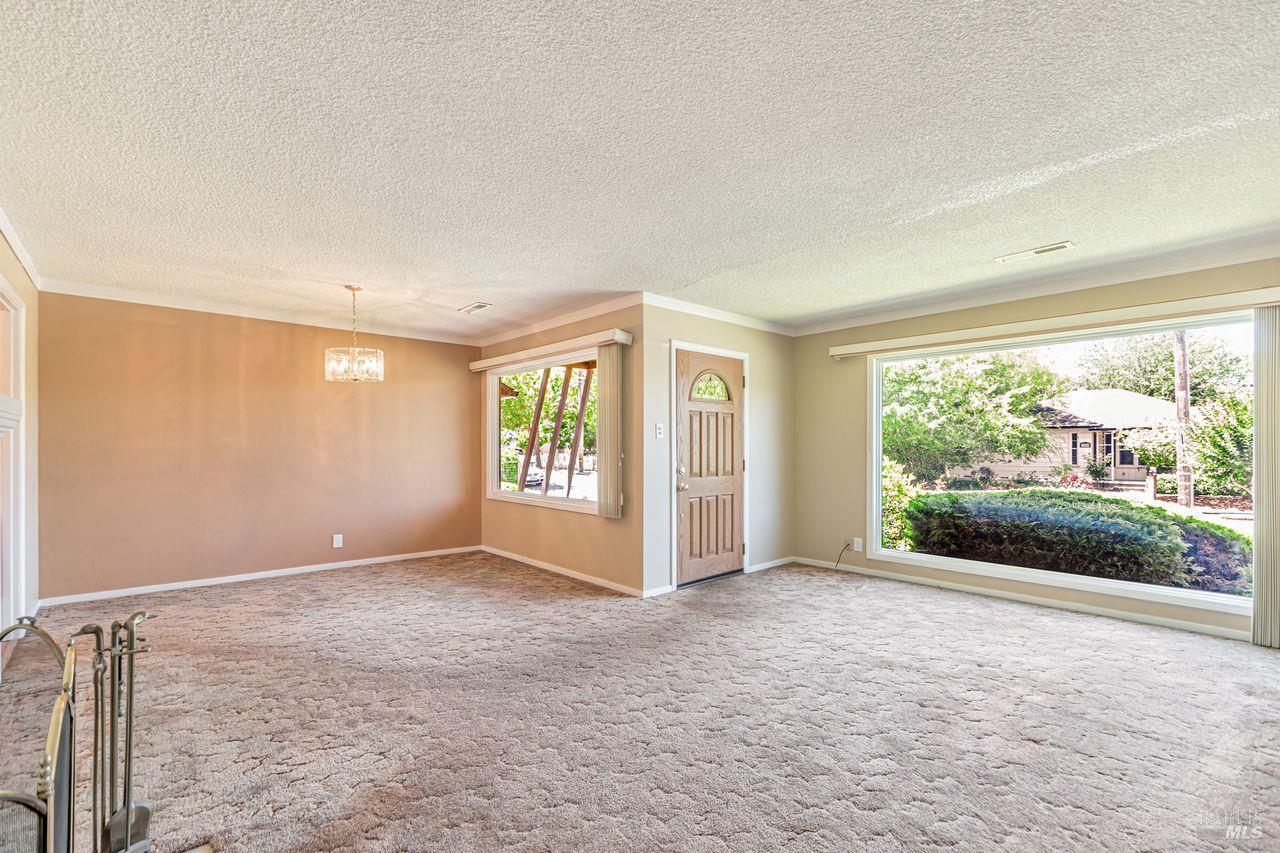 2268 Meyers Dr
