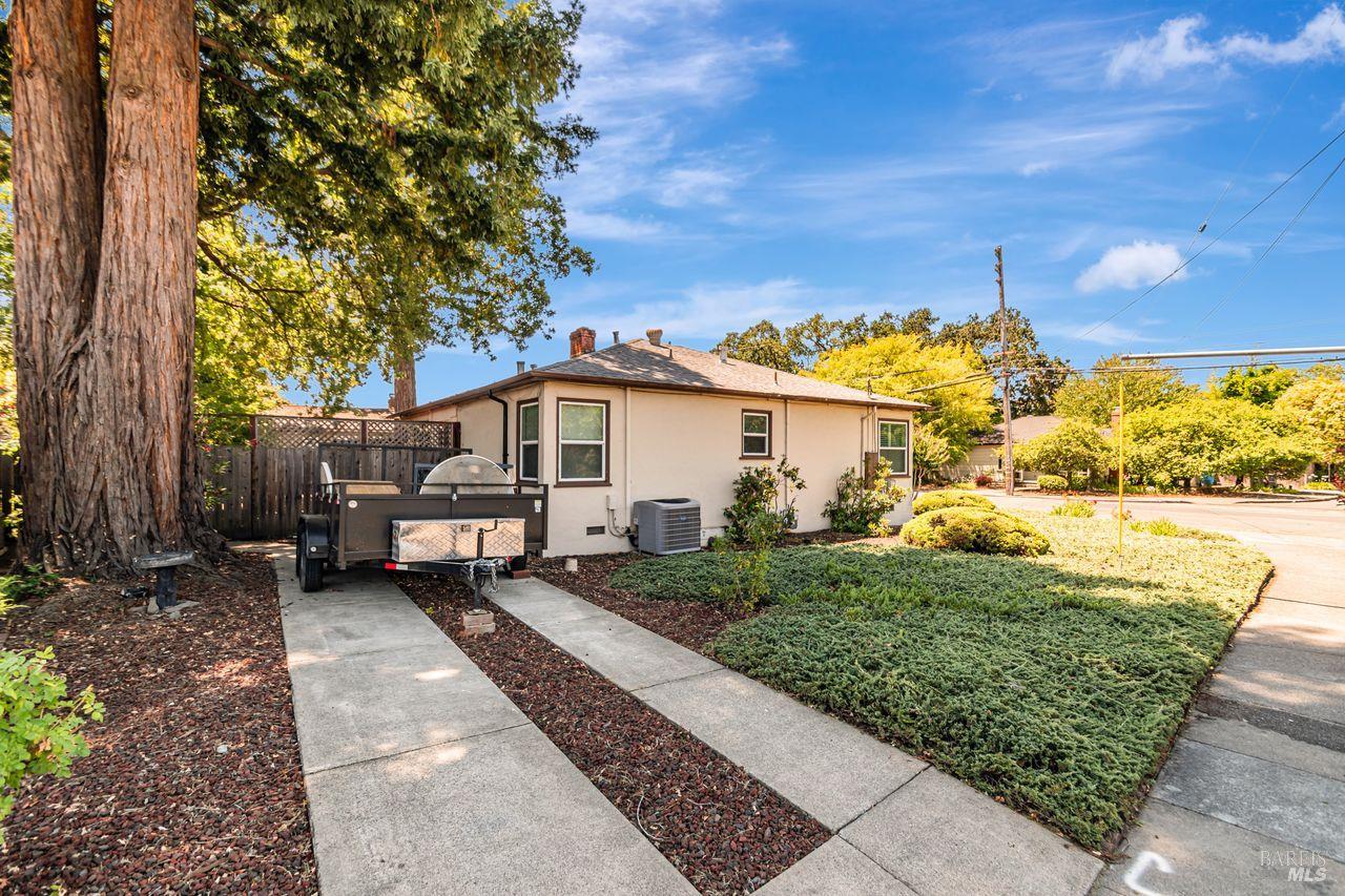 2268 Meyers Dr